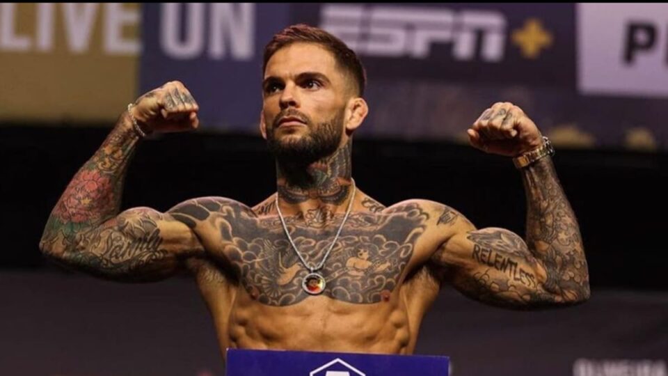 Un ancien champion de l’UFC moqué pour un tatouage au visage: Internet sans pitié.