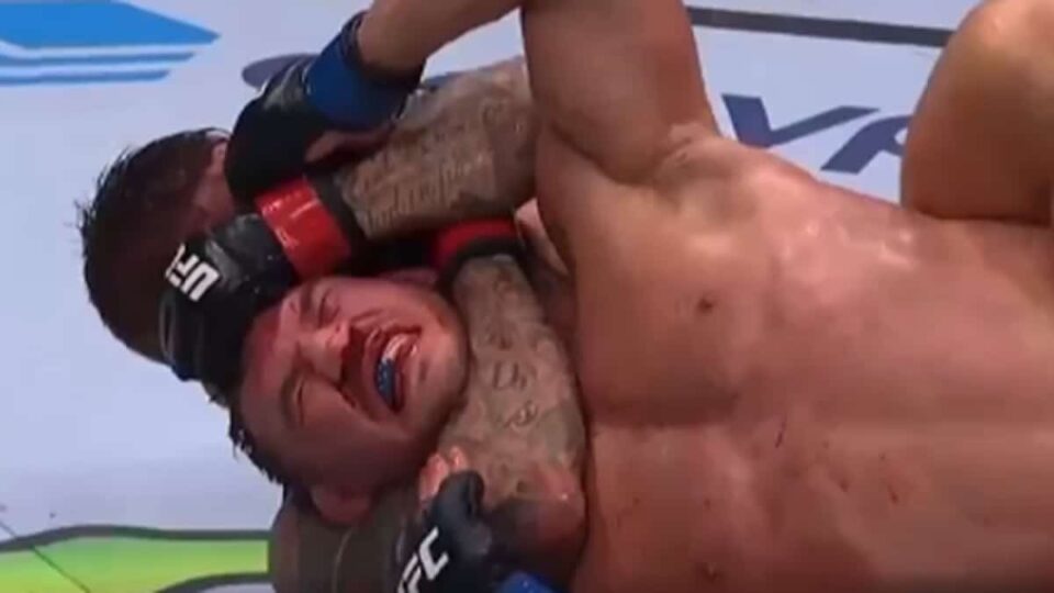 Dustin Poirier ridiculise Michael Chandler lors d'un affrontement tendu - UFC 281