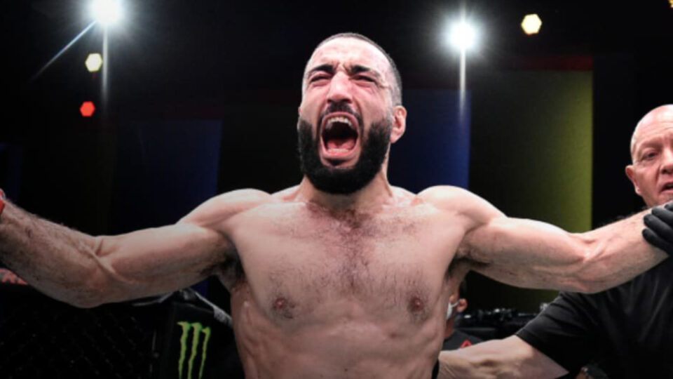 Belal Muhammad fait une entrée fracassante dans le pound for pound UFC 304 à Manchester