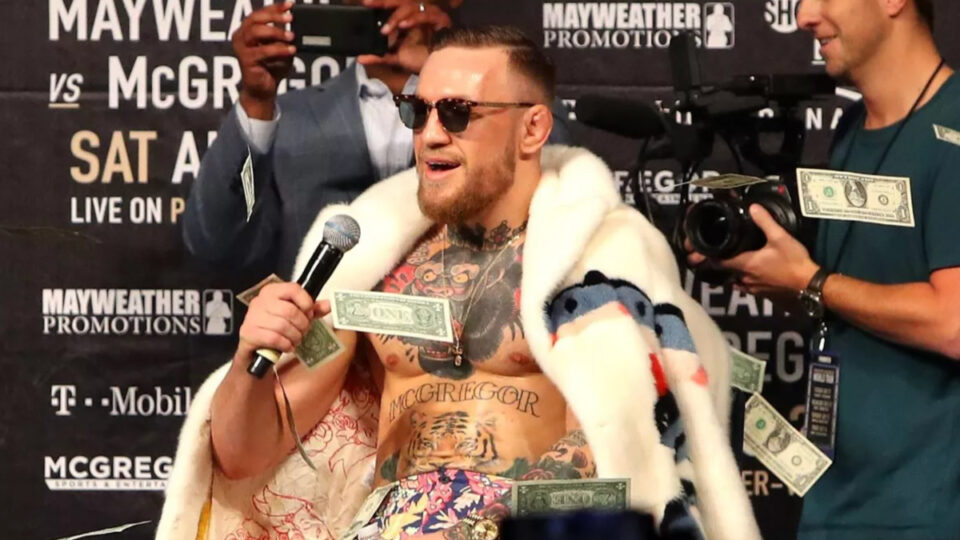 McGregor double le salaire des combattants de BKFC Espagne et parle d'un rematch avec Mayweather