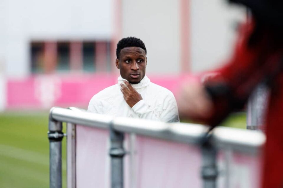 Mercato : Bouna Sarr approché par un grand club !