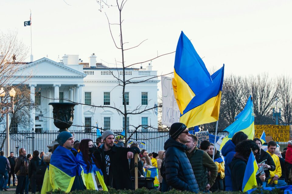 Ukraine : plus de 12.000 civils tués en mille jours de conflit armé